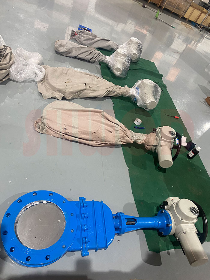 HJCA16海角官网刀閘閥打包中